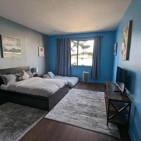 Spacious 2 Bedrooms. Prime Location Los Angeles Exterior photo
